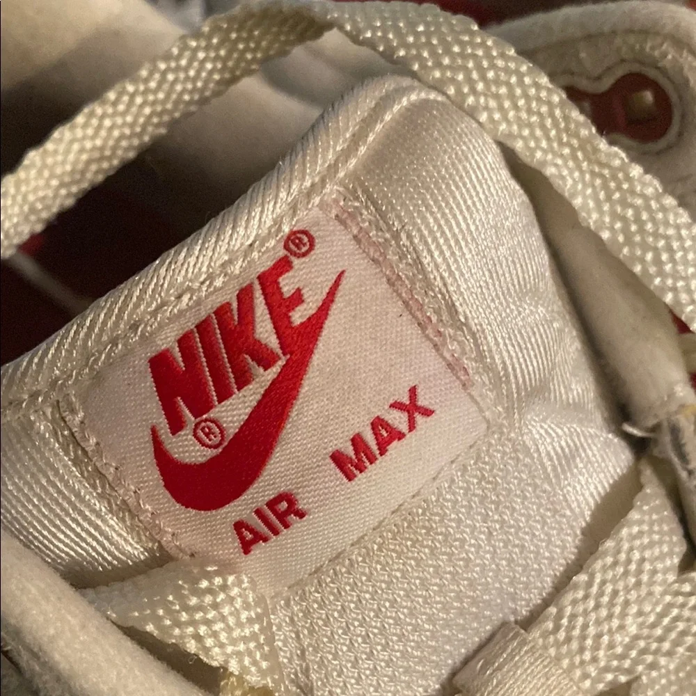 Nike AIR MAX!!! Red and White Sneakers Classic Design BX1 - Picture 2 of 13